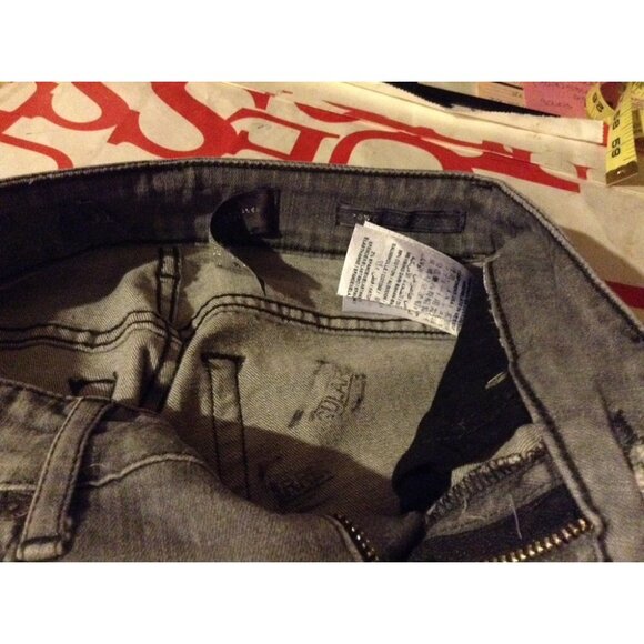 Guess Mid Rise Power Curvy Skinny Jeans In Create Wash Destroyed Details Size 23 - Picture 11 of 12